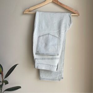 MADEWELL The Mom Jean Light Wash Jeans size 28